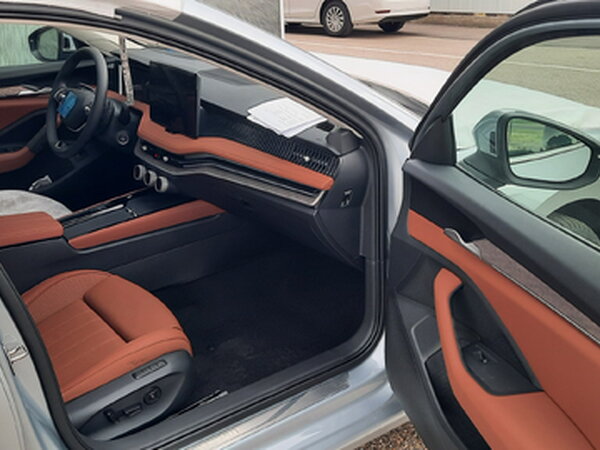ŠKODA Superb Selection 2,0 TDI CR DPF 4x4 142kW/193ks DSG