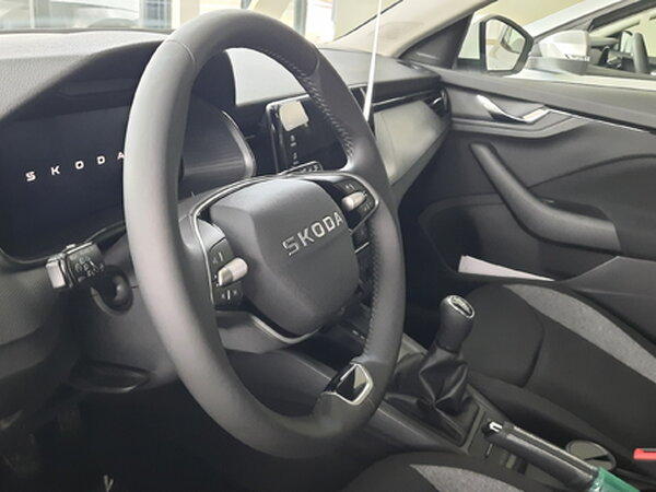 ŠKODA Scala FL Essence 1,0 TSI 85 kW/115 ks 6G