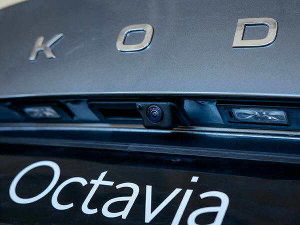 ŠKODA Octavia A8 FL Selection 1,5 TSI m-HEV 110kW/150ks DSG