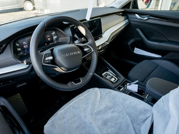 ŠKODA Octavia A8 FL Selection 1,5 TSI m-HEV 110kW/150ks DSG