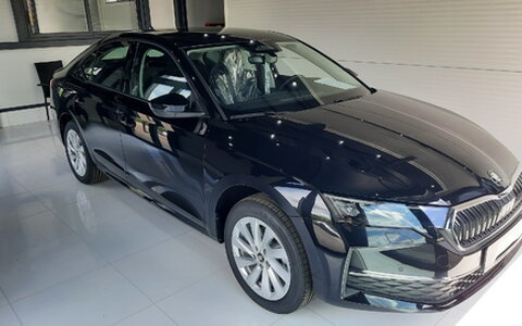 ŠKODA Octavia A8 FL Selection PLUS 1,5 TSI m-HEV 110kW/150ks DSG