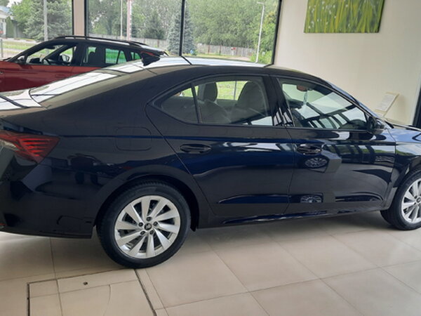 ŠKODA Octavia A8 FL Selection PLUS 1,5 TSI m-HEV 110kW/150ks DSG