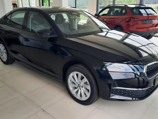 ŠKODA Octavia A8 FL Selection PLUS 1,5 TSI m-HEV 110kW/150ks DSG