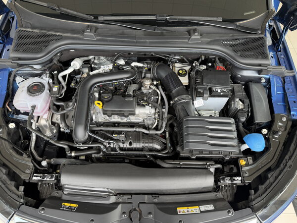 ŠKODA Kamiq FL Selection 1,0TSI 85kW/115ks DSG - 2024 NOVO