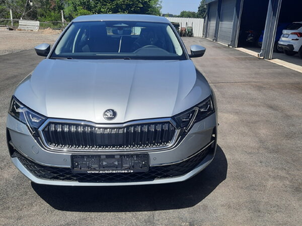 ŠKODA Octavia A8 FL Selection PLUS 1,5 TSI m-HEV 110kW/150ks DSG
