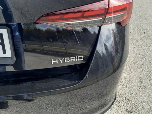 ŠKODA Octavia A8 FL Selection PLUS 1,5 TSI m-HEV 110kW/150ks DSG - TEST