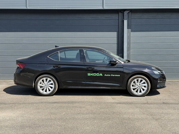 ŠKODA Octavia A8 FL Selection PLUS 1,5 TSI m-HEV 110kW/150ks DSG - TEST